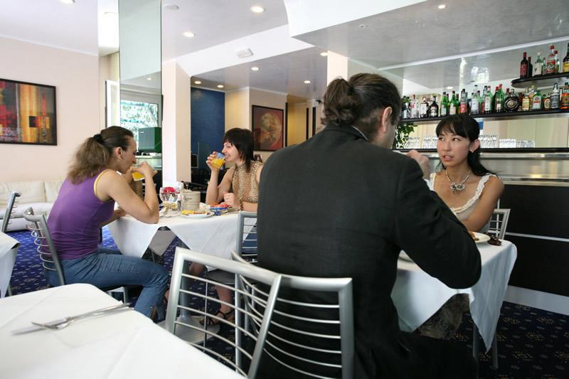 Hotel Fiera Congressi Milano Exteriör bild