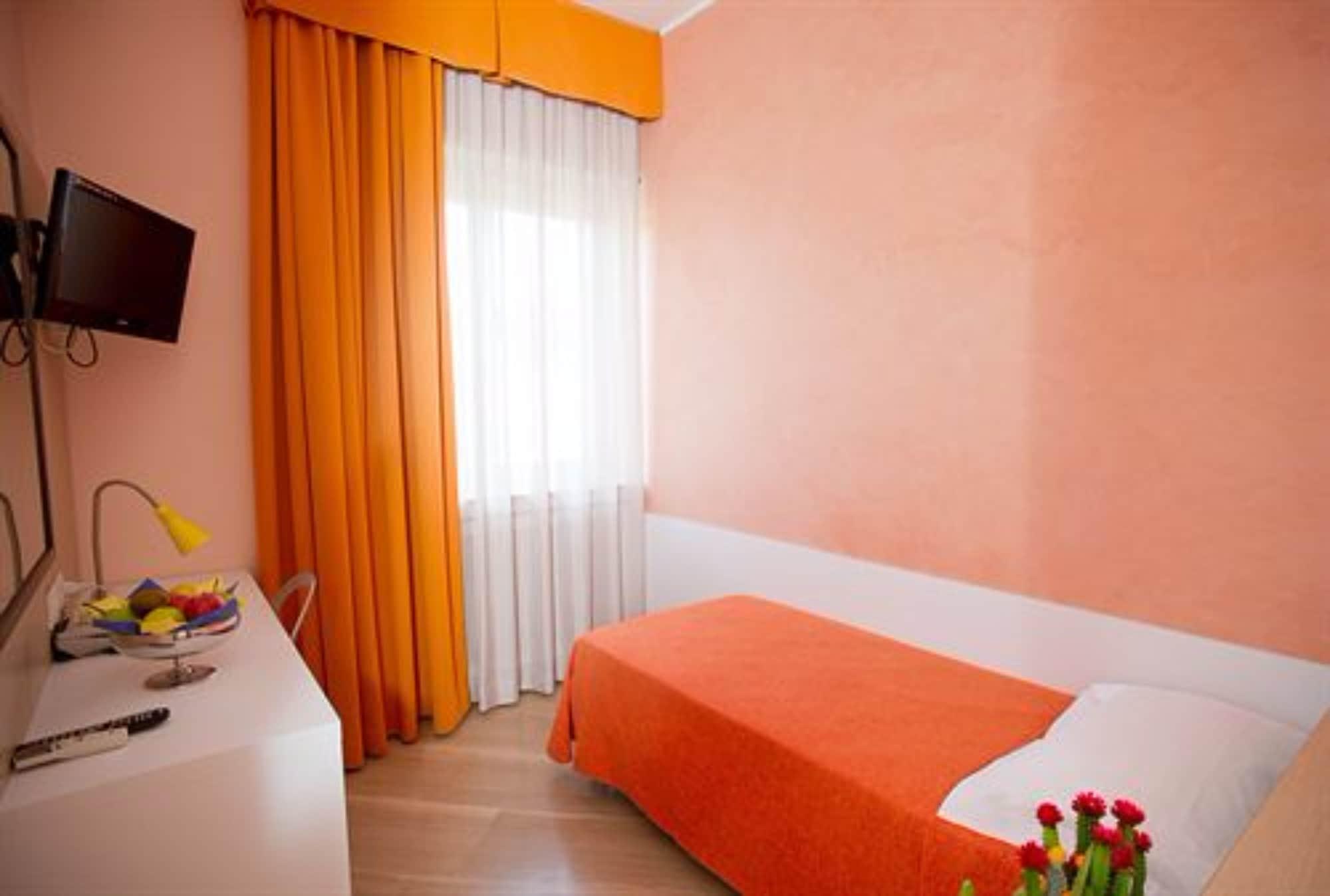 Hotel Fiera Congressi Milano Exteriör bild