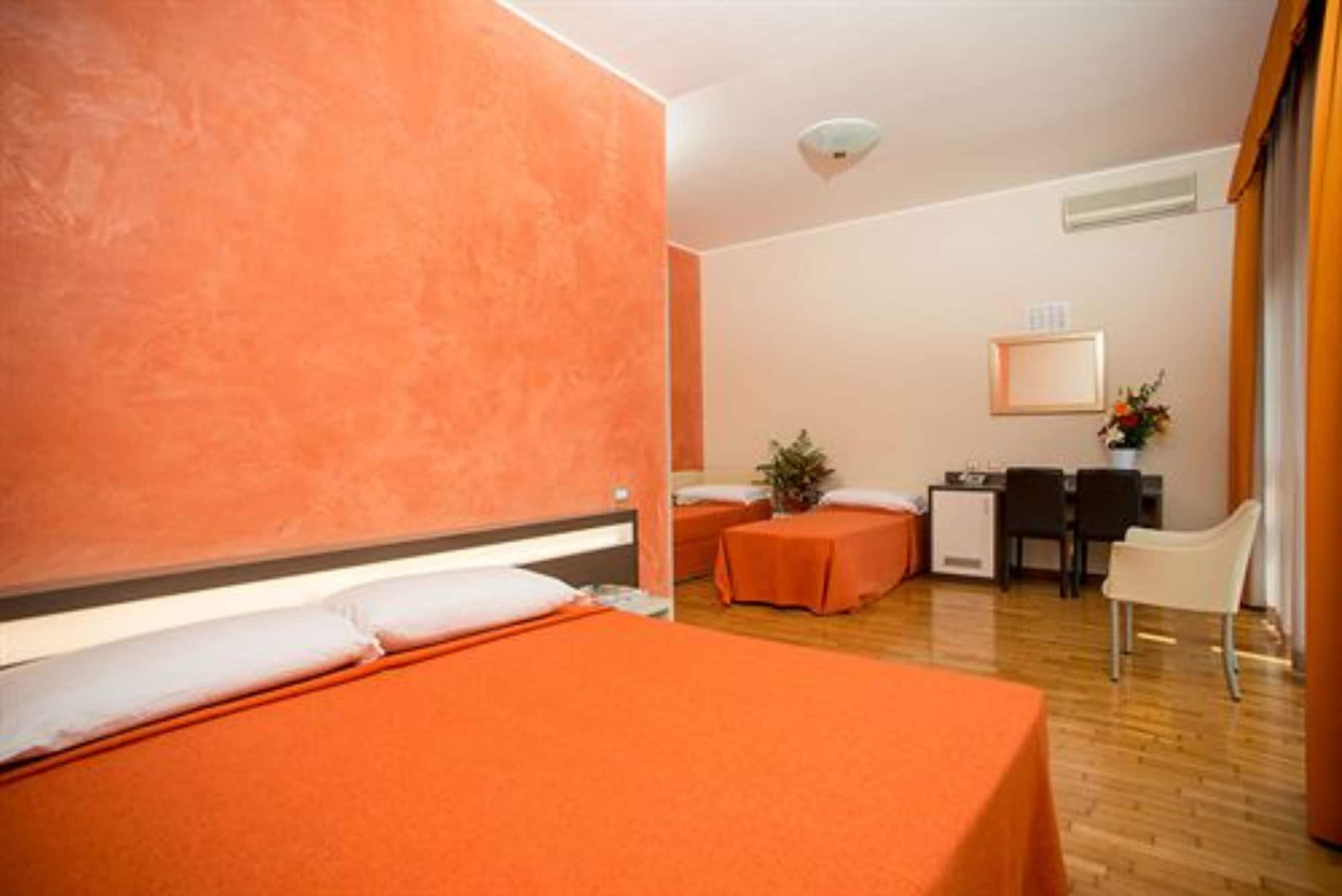 Hotel Fiera Congressi Milano Exteriör bild