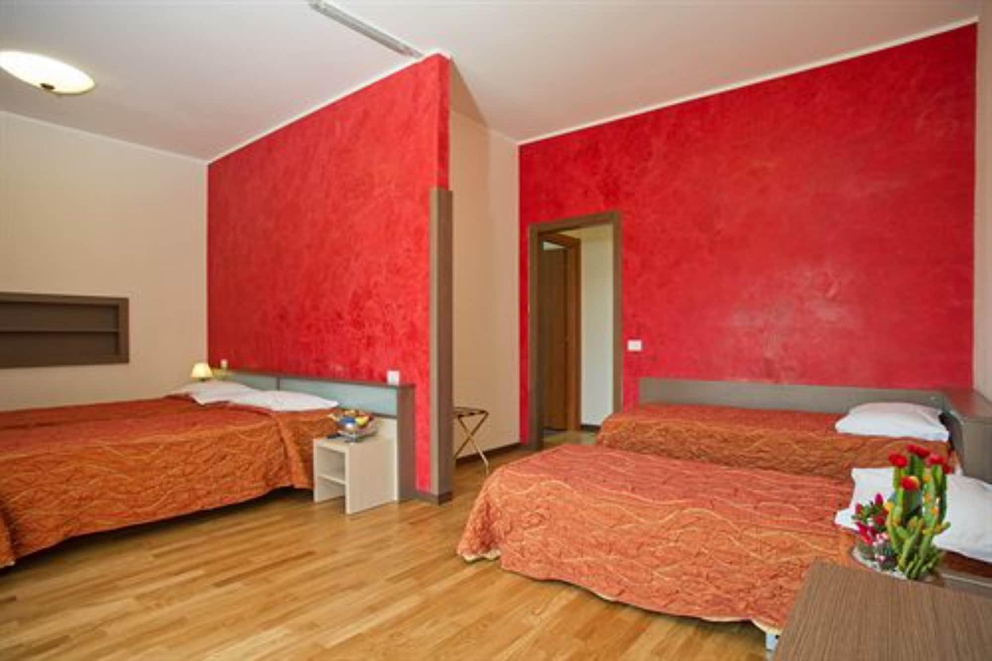 Hotel Fiera Congressi Milano Exteriör bild