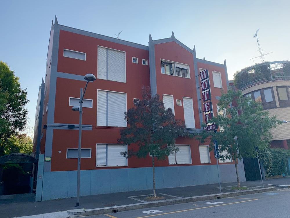 Hotel Fiera Congressi Milano Exteriör bild