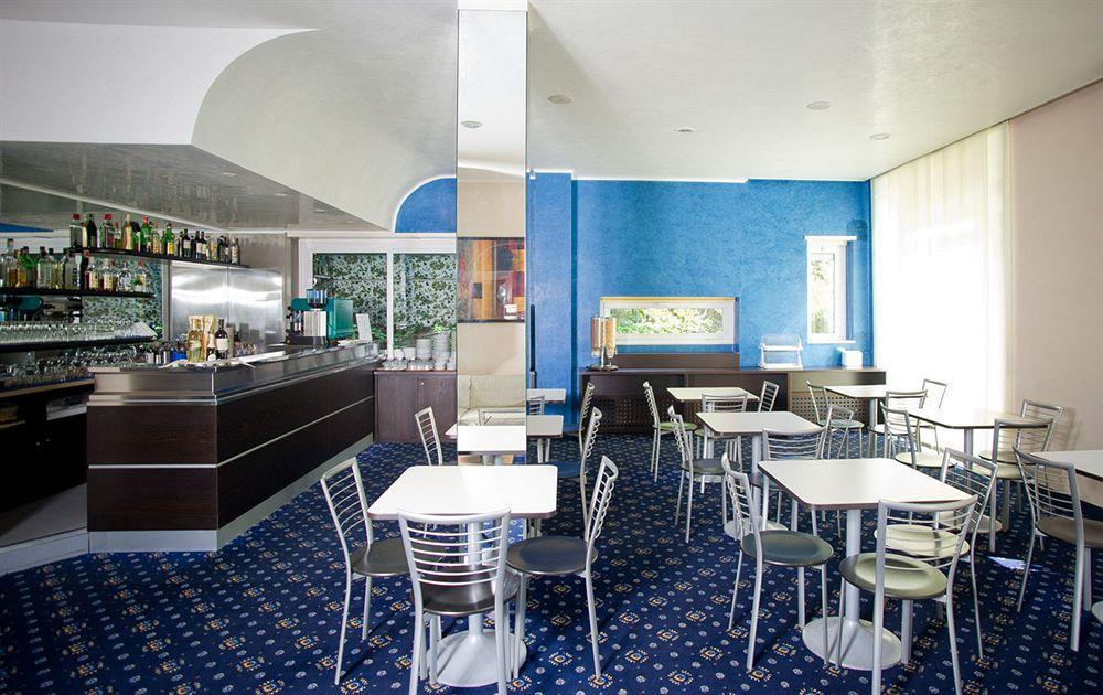 Hotel Fiera Congressi Milano Exteriör bild